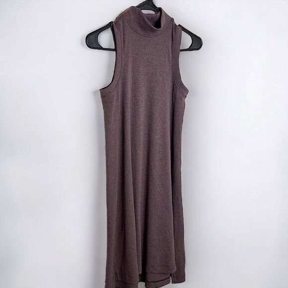 Lululemon Gone for the Week Dress size XS - Picture 2 of 8